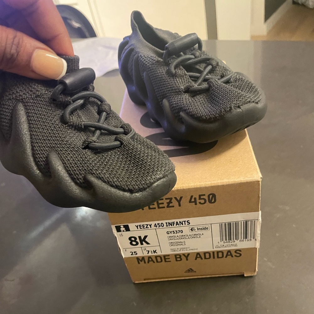 Like new toddler Yeezys